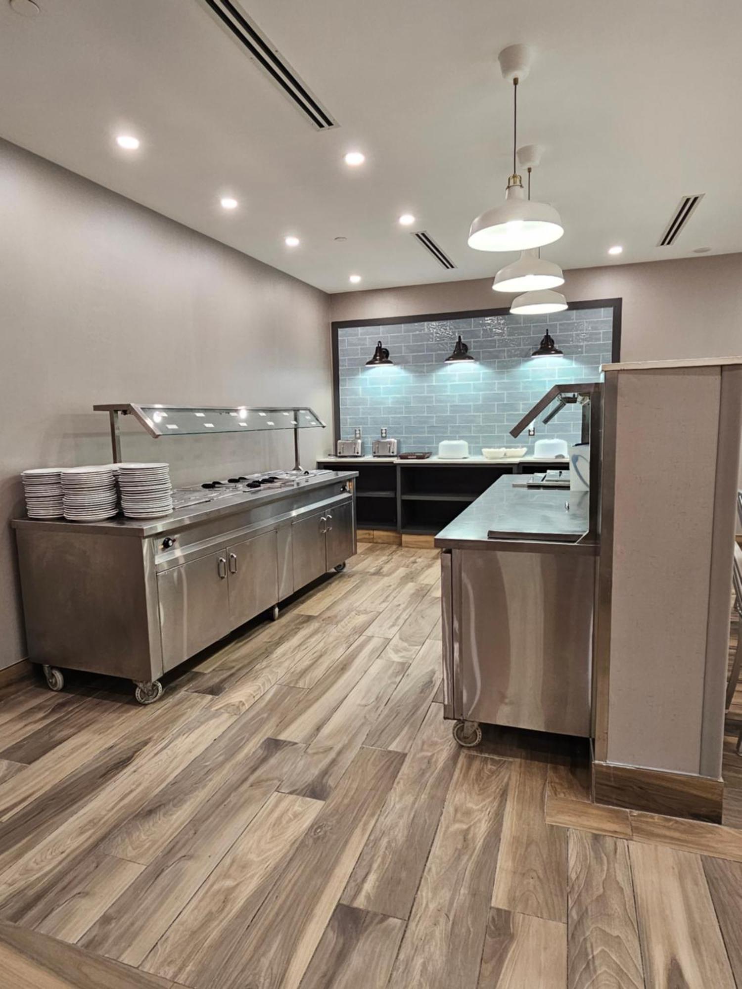 Vittoria Hotel & Suites Ниагара-Фолс Экстерьер фото