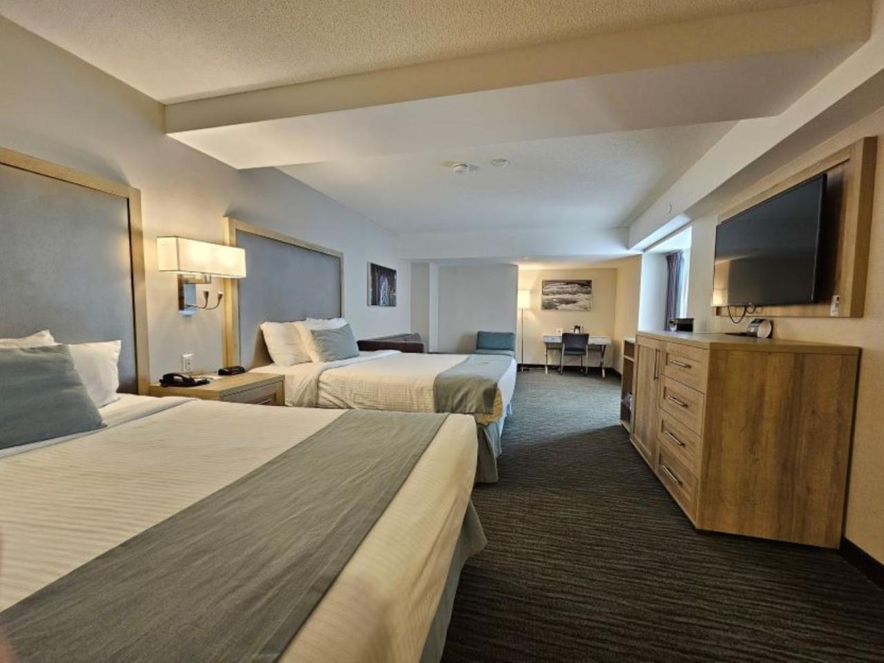 Vittoria Hotel & Suites Ниагара-Фолс Экстерьер фото
