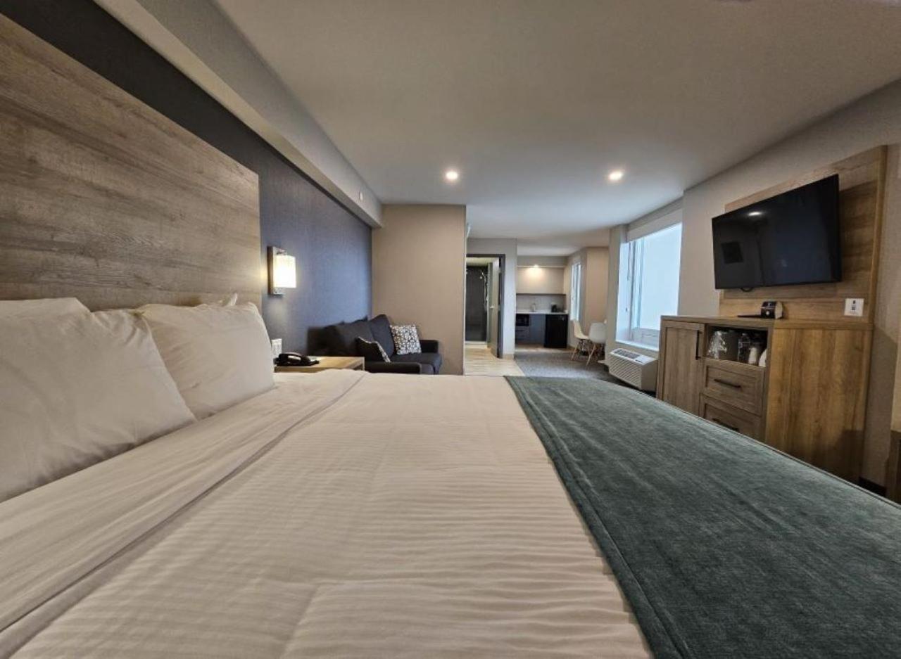 Vittoria Hotel & Suites Ниагара-Фолс Экстерьер фото