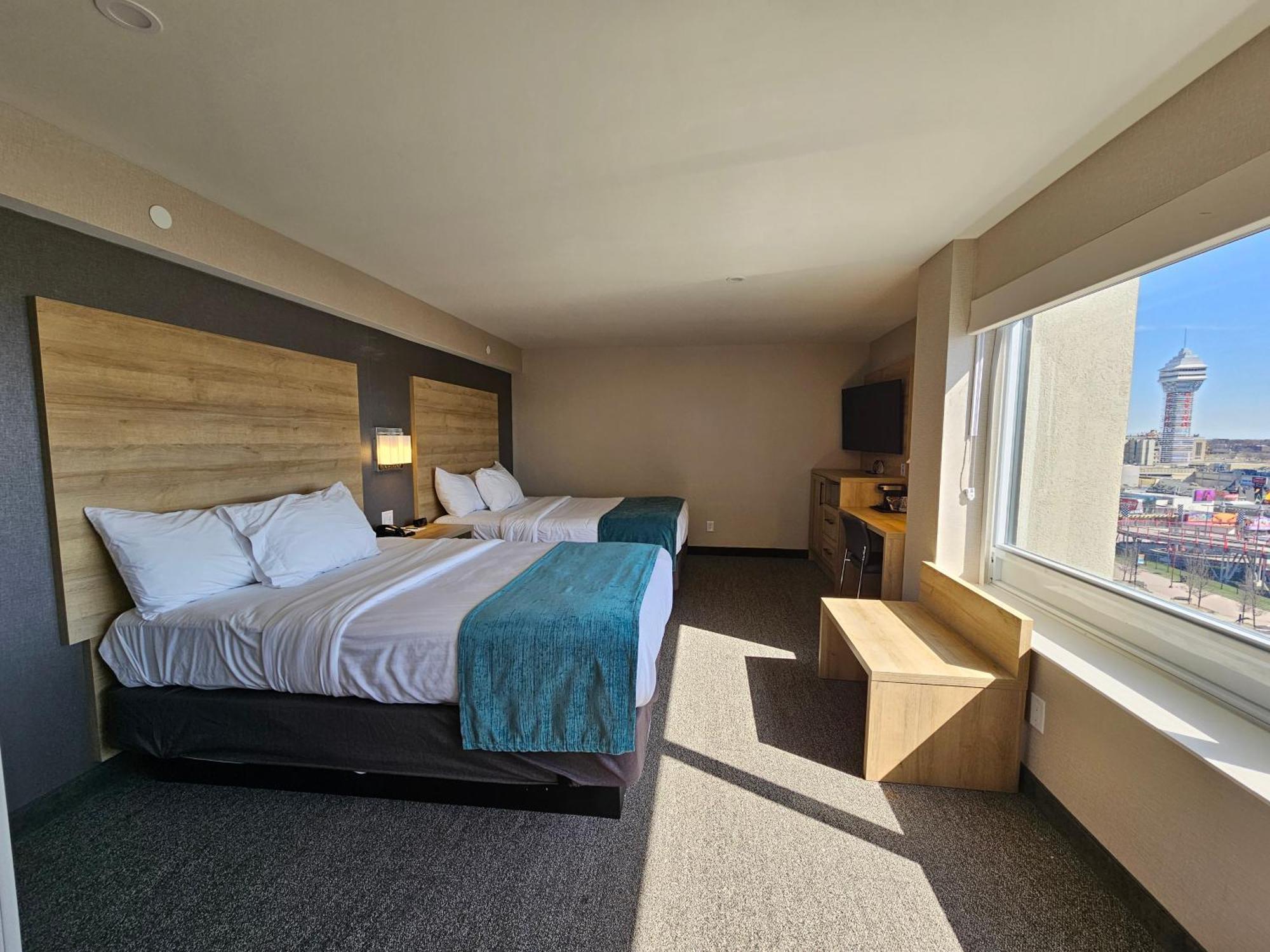 Vittoria Hotel & Suites Ниагара-Фолс Экстерьер фото
